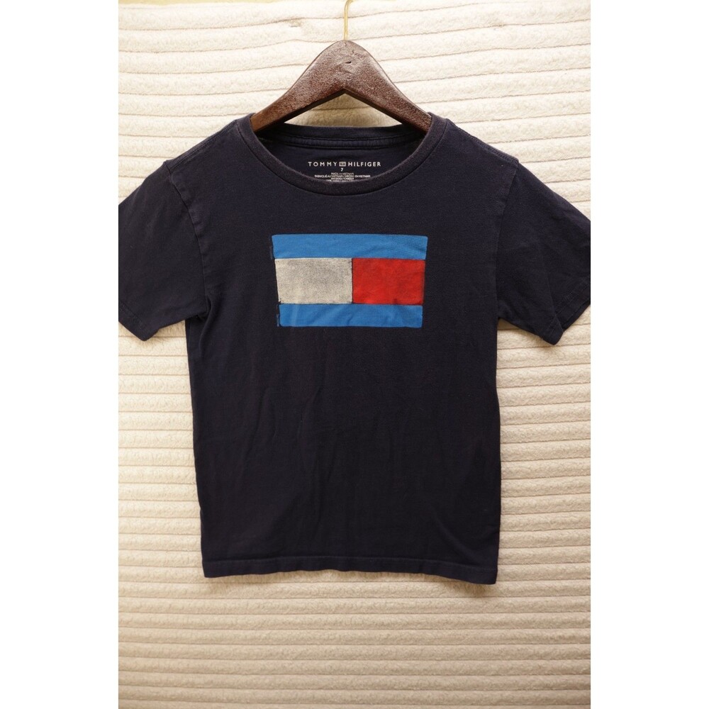 Tommy Hilfiger Boys Short Sleeve T-Shirt Size 7 Big Logo Dark Blue Front Graphic